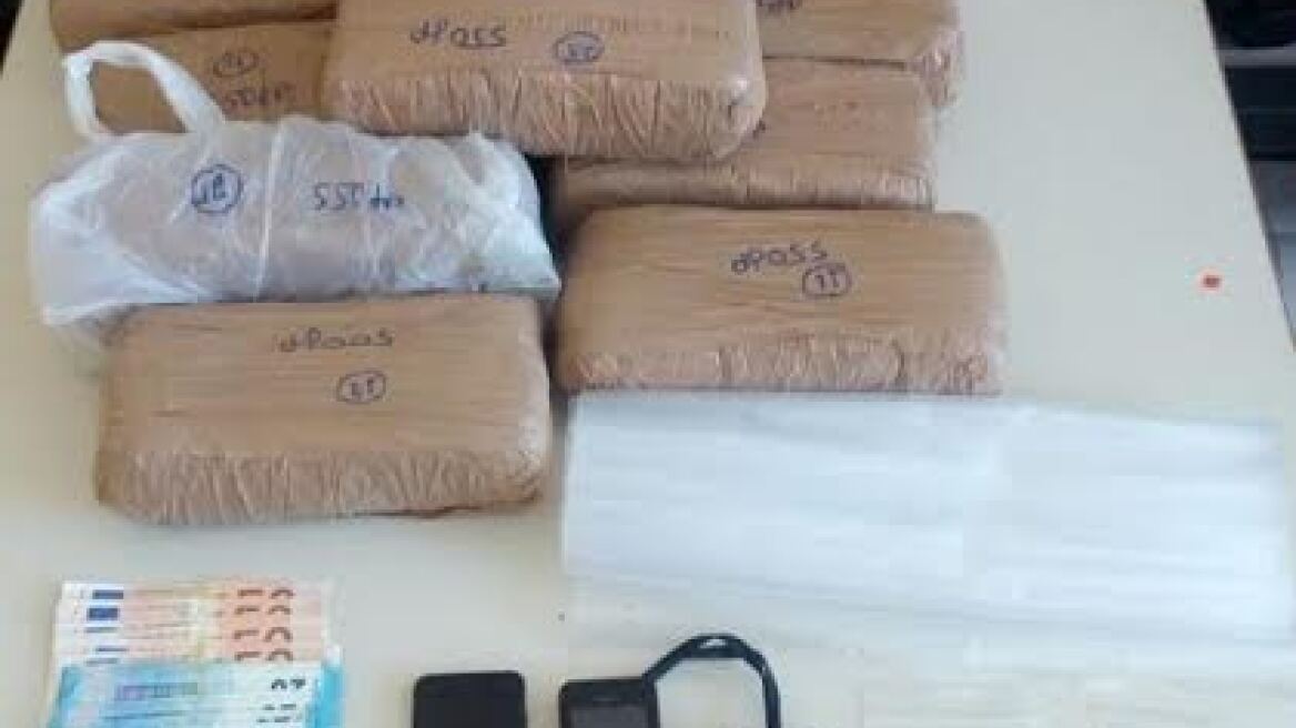 Ιωάννινα: Η αποθήκη δεν είχε εργαλεία και προμήθειες, αλλά... δέματα χασίς