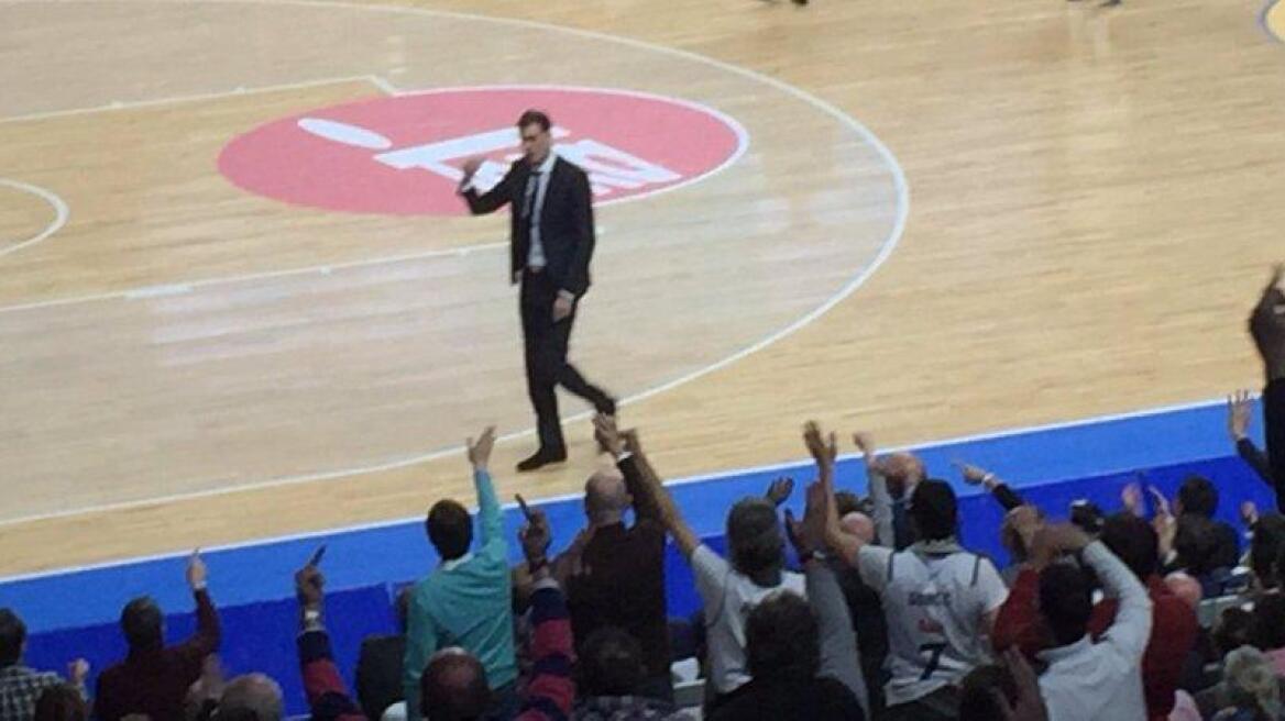 Όρμησε στον Λαμόνικα και αποβλήθηκε ο Μπαρτζώκας