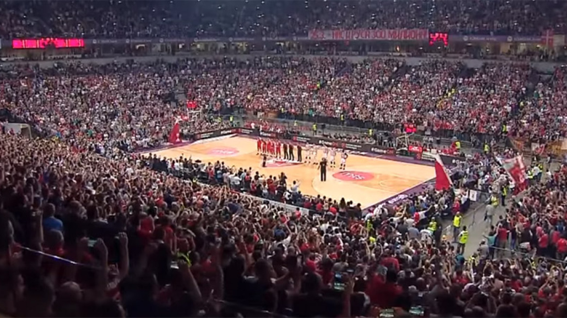 Η μαγική ατμόσφαιρα στο Ερυθρός Αστέρας-Ολυμπιακός