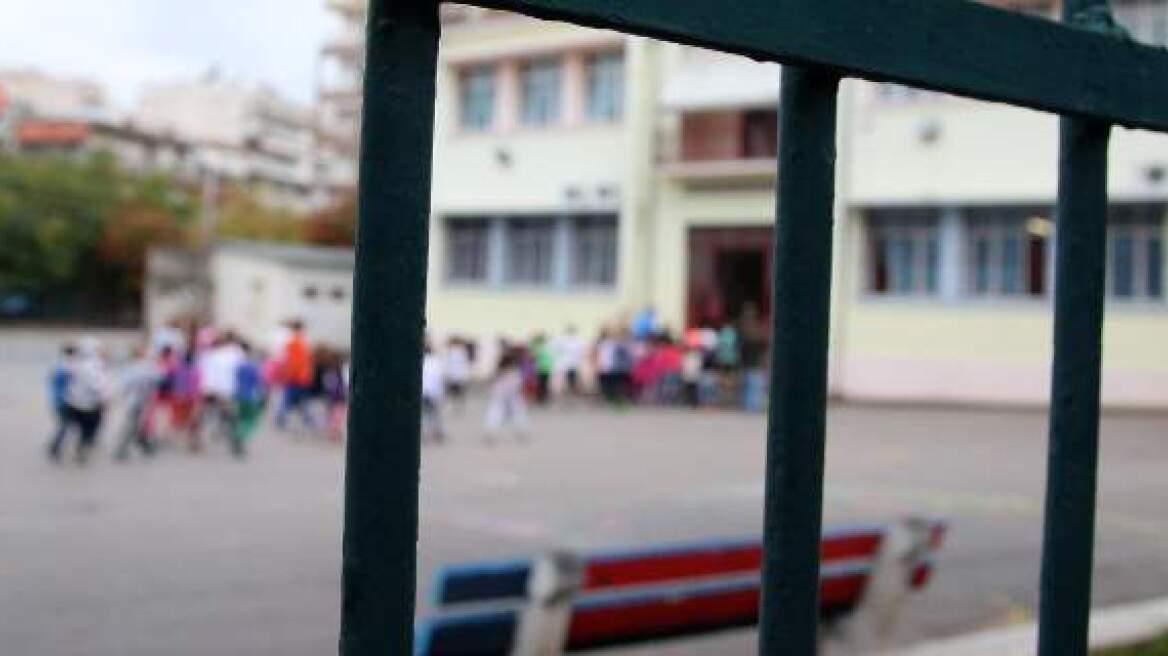 Πρόταση στο υπ. Παιδείας: Τα σχολεία θα αυτοαξιολογούνται και... κρυφά και χωρίς... τιμωρίες 