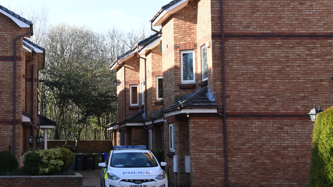 Επίθεση στο Λονδίνο: «Φύλλο και φτερό» 4ο διαμέρισμα του Μασούντ - CD και αρχεία στα χέρια των αρχών