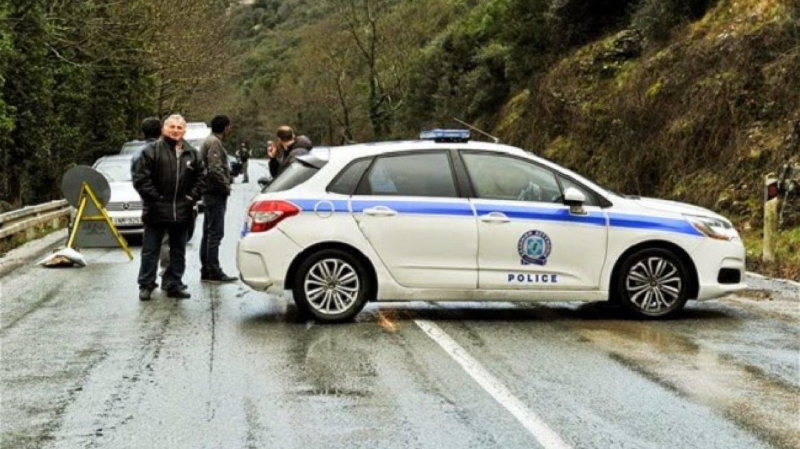 Λάρισα: Πέταξε από το μπαλκόνι της 1.500 ευρώ!
