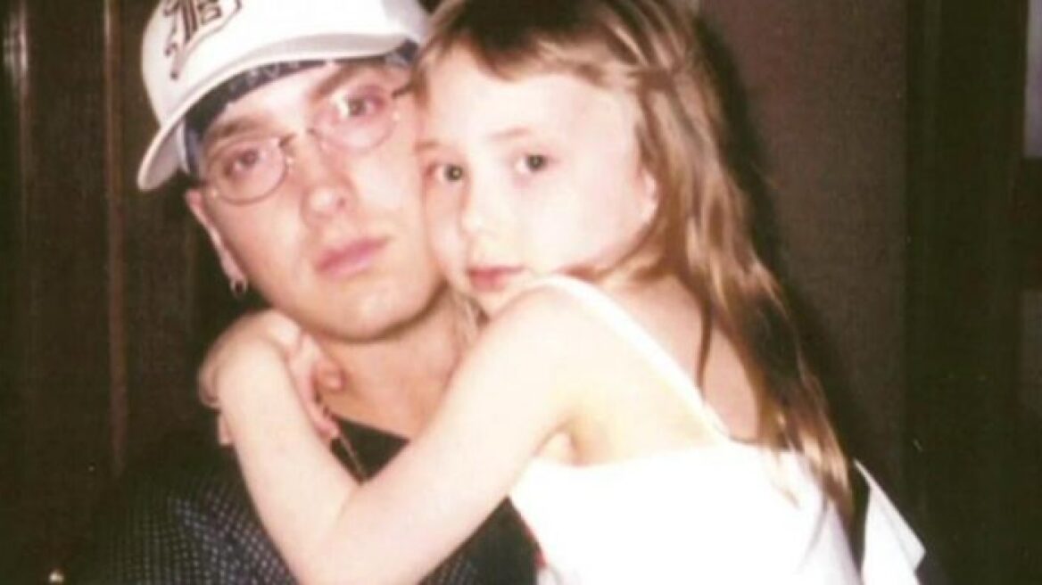 Eminem’s daughter is all grown up and hot! (photos)