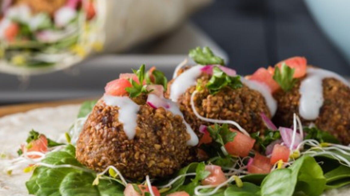 Φαλάφελ με σος ταχινιού