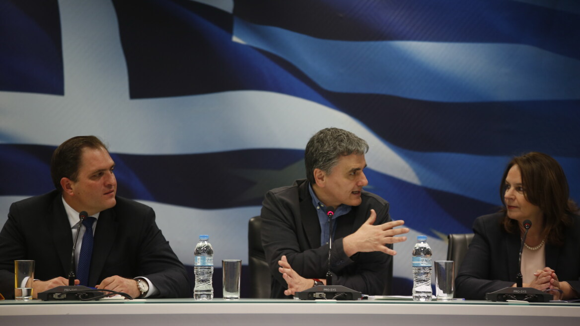 Μεγάλος αδελφός: Σε 2 λεπτά θα ελέγχει καταθέσεις και τραπεζικές κινήσεις το νέο σύστημα διασταυρώσεων 