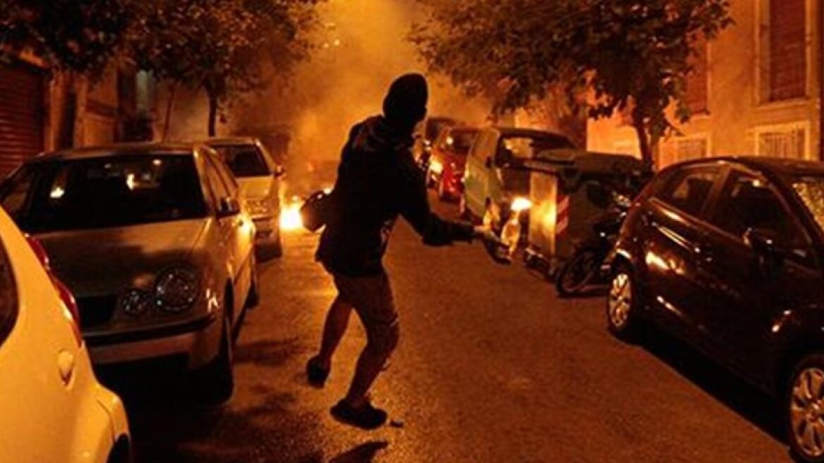 Νέα επίθεση σε διμοιρία των ΜΑΤ στην Πατησίων