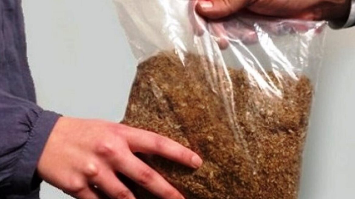 Ανήλικος διακινούσε λαθραίο καπνό στην Εύβοια