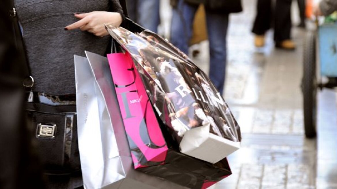 ΙΟΒΕ: Κατρακυλά η καταναλωτική εμπιστοσύνη στην Ελλάδα