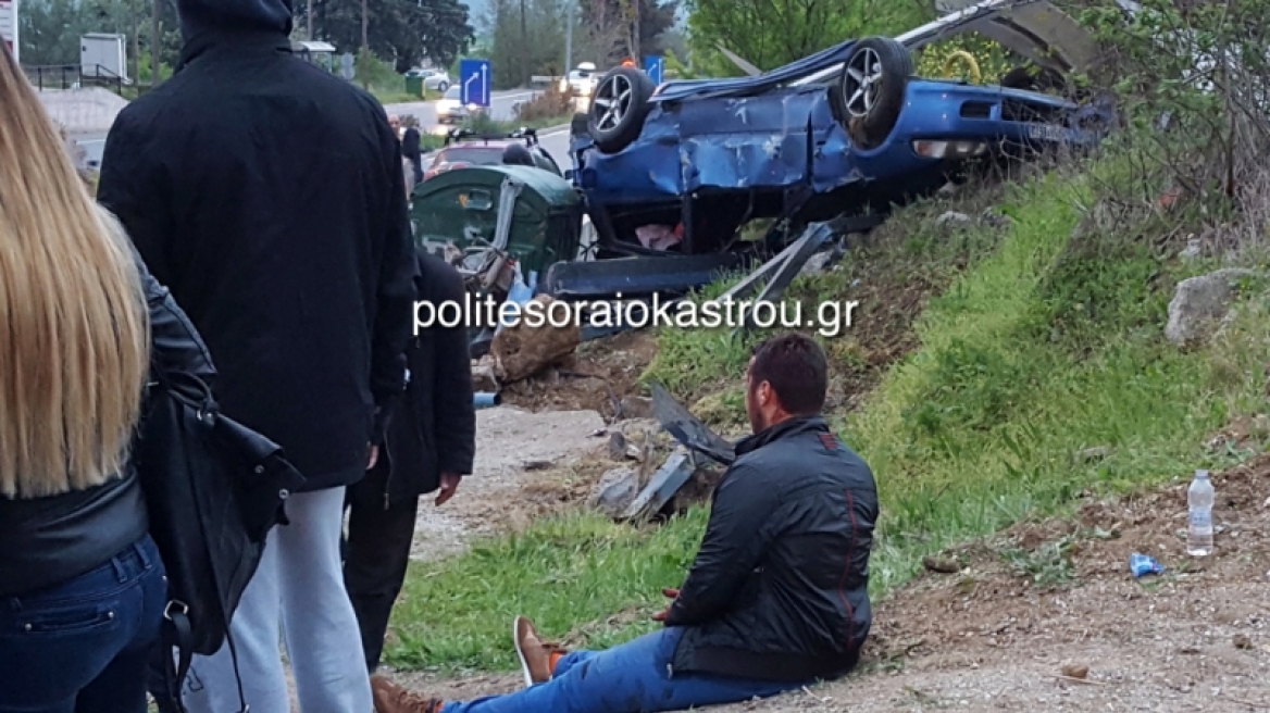 Βίντεο: Πανικός στο Ωραιόκαστρο - Αυτοκίνητο έπεσε πάνω σε στάση λεωφορείου