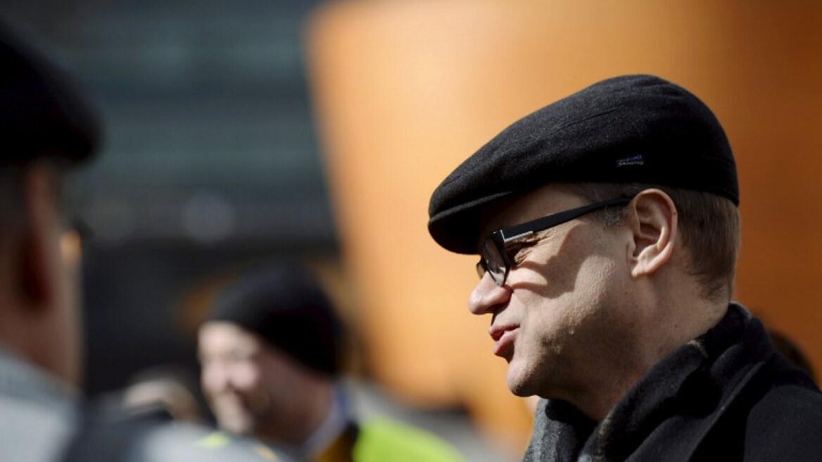 Ο Φινλανδός πρωθυπουργός ταξιδεύει με αεροπλάνο που πιλοτάρει και... πληρώνει ο ίδιος