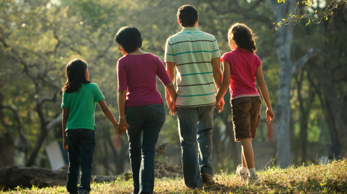 Οικογένεια και κατάθλιψη: Τα σημεία-κλειδιά για τη σωστή αντιμετώπιση