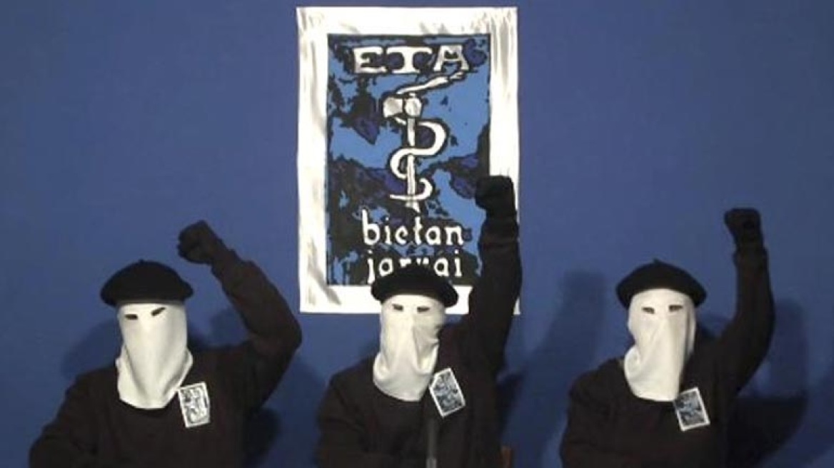 Ισπανία: Οι Βάσκοι της ΕΤΑ παραδίδουν τον οπλισμό τους