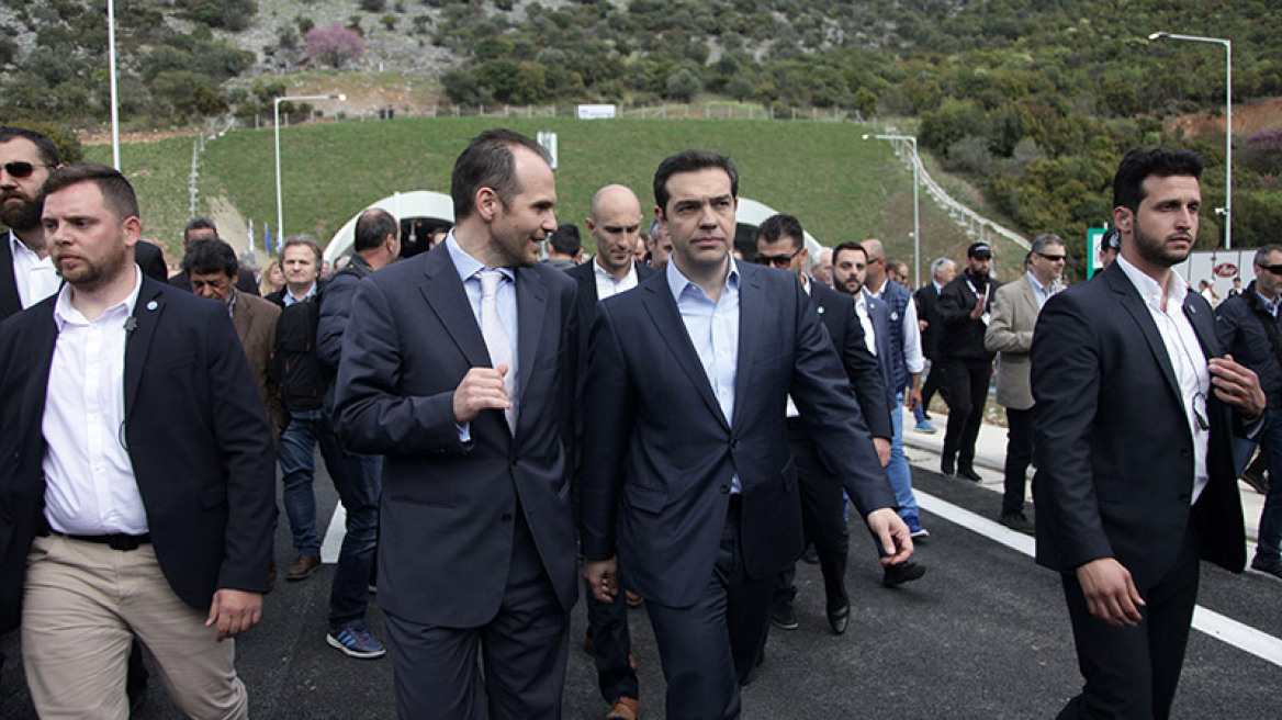 Τσίπρας από Τέμπη: «Η αξιολόγηση θα κλείσει, είτε το θέλουν κάποιοι είτε όχι»