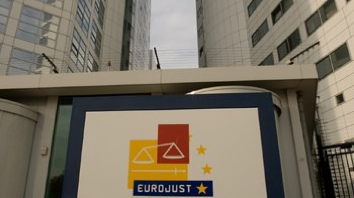 Έλληνες εισαγγελείς στη Χάγη: Ζήτησαν στοιχεία για Έλληνες που αναφέρονται στα Panama Papers 