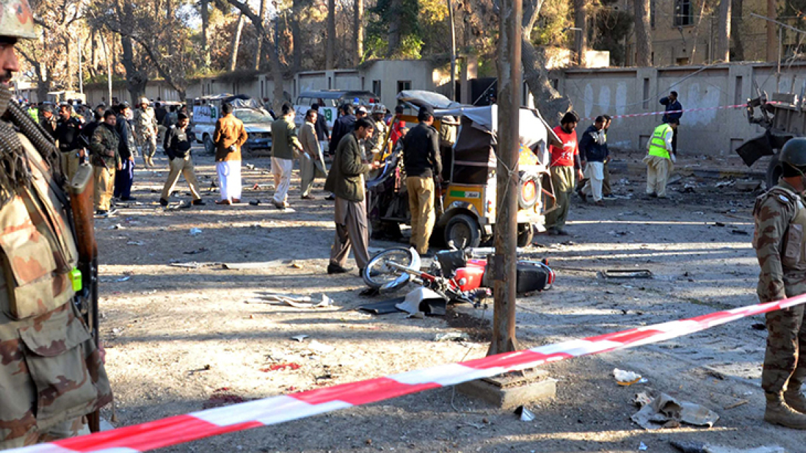 Πακιστάν: Τουλάχιστον 10 τρομοκράτες σκότωσαν οι αρχές ασφαλείας