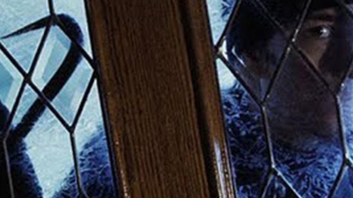 Αίγιο: Πρώτα έκανε τη διάρρηξη και μετά μπήκε για να κλέψει!