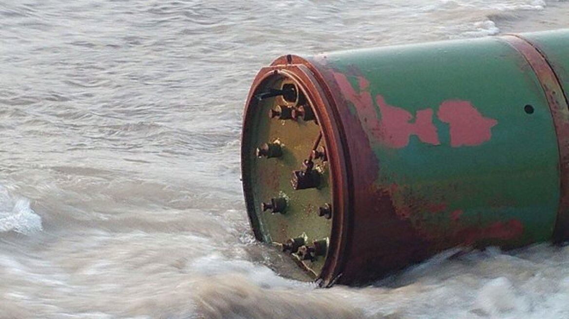 Huge Russian torpedo found on beach in Lithuania! (PHOTOS)