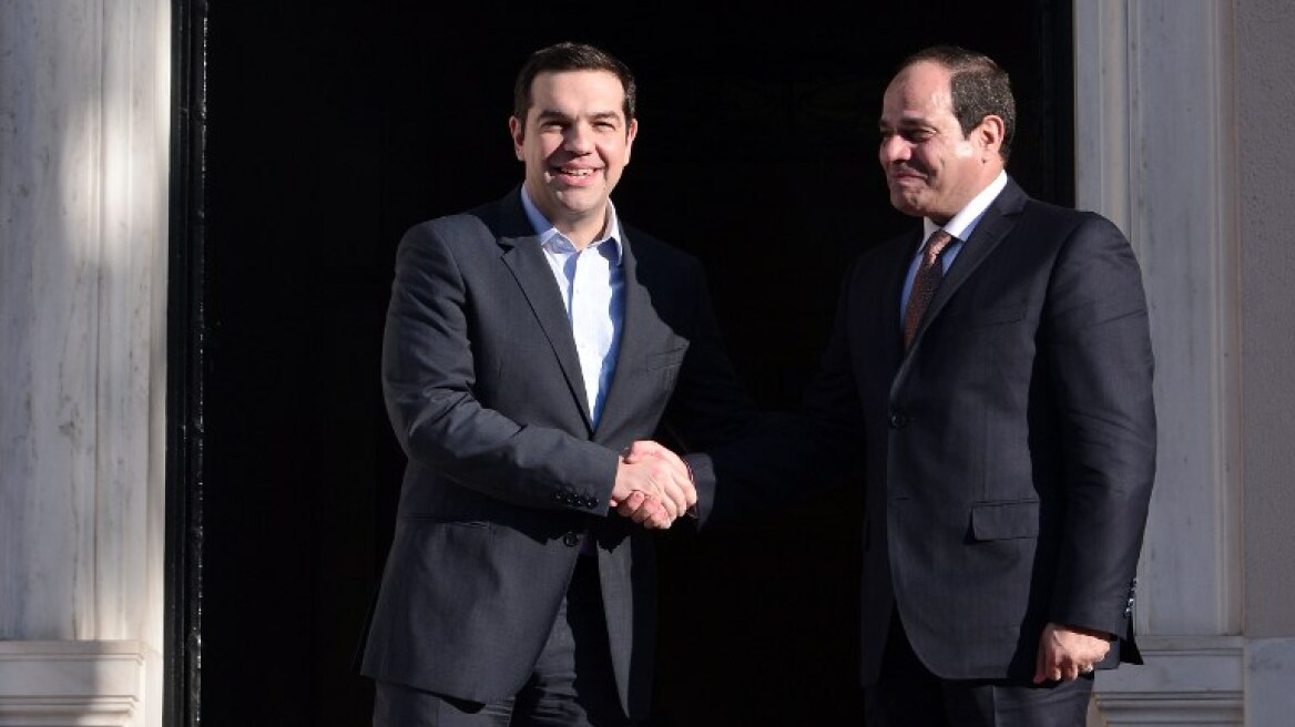 Συλλυπητήρια Τσίπρα σε Σίσι για τις πολύνεκρες επιθέσεις των τζιχαντιστών