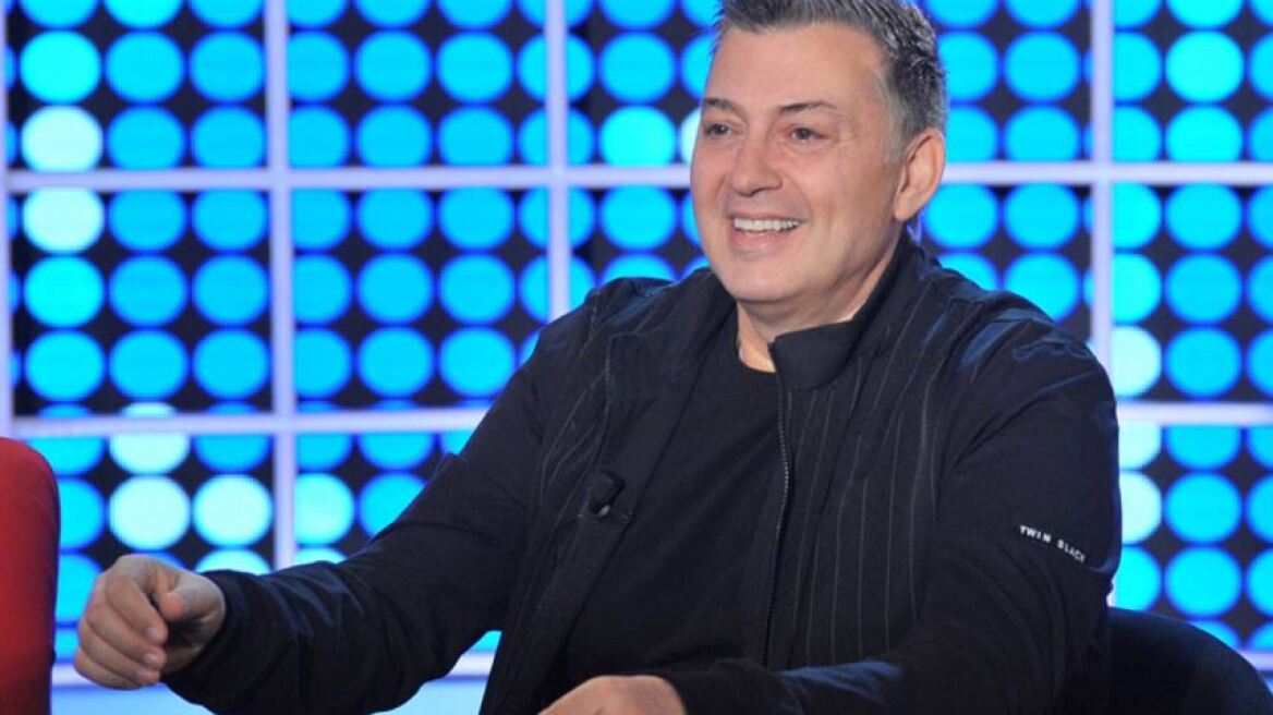 Νίκος Μακρόπουλος στο Όλα: Από την «Κρίση» και την «Κατάσταση Εκτάκτου Ανάγκης», τώρα «Ζω αλλιώτικα»