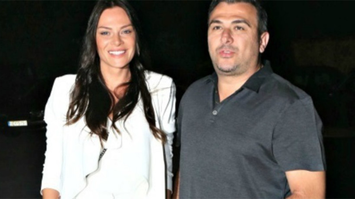 Αντώνης Ρέμος – Υβόννη Μπόσνιακ: Σπάνιες φωτογραφίες από το πολυτές σπίτι τους στη Γλυφάδα