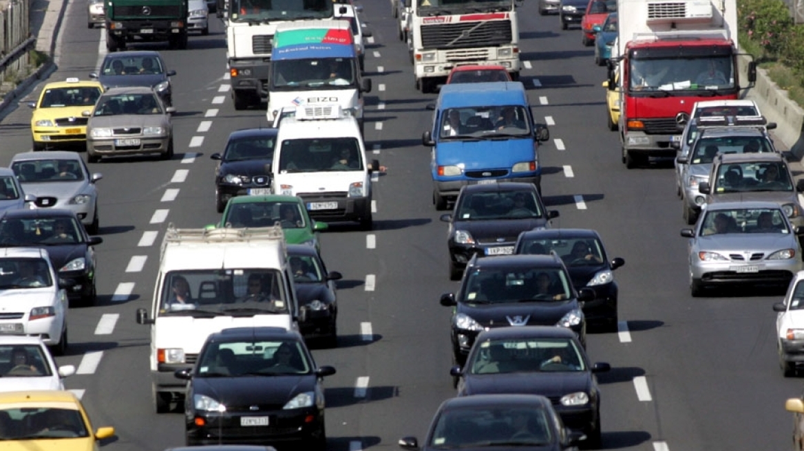 Ηρθαν τα... μηνιαία τέλη κυκλοφορίας