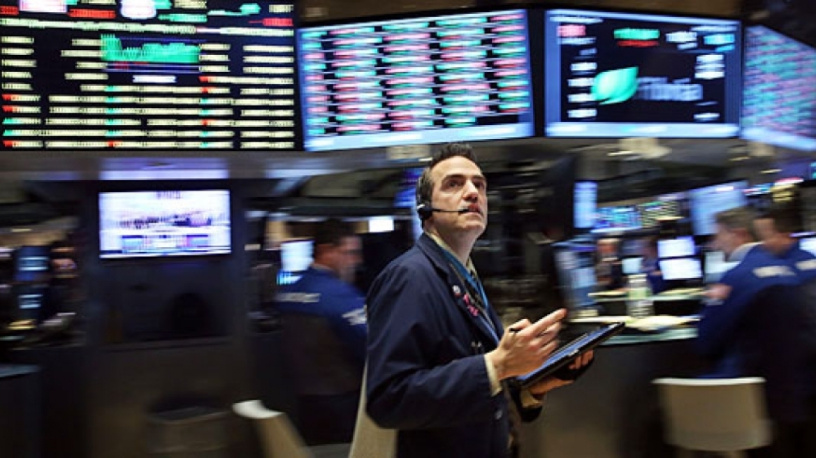 Απώλειες στη Wall Street με το «βλέμμα» στα γεωπολιτικά και τα αποτελέσματα