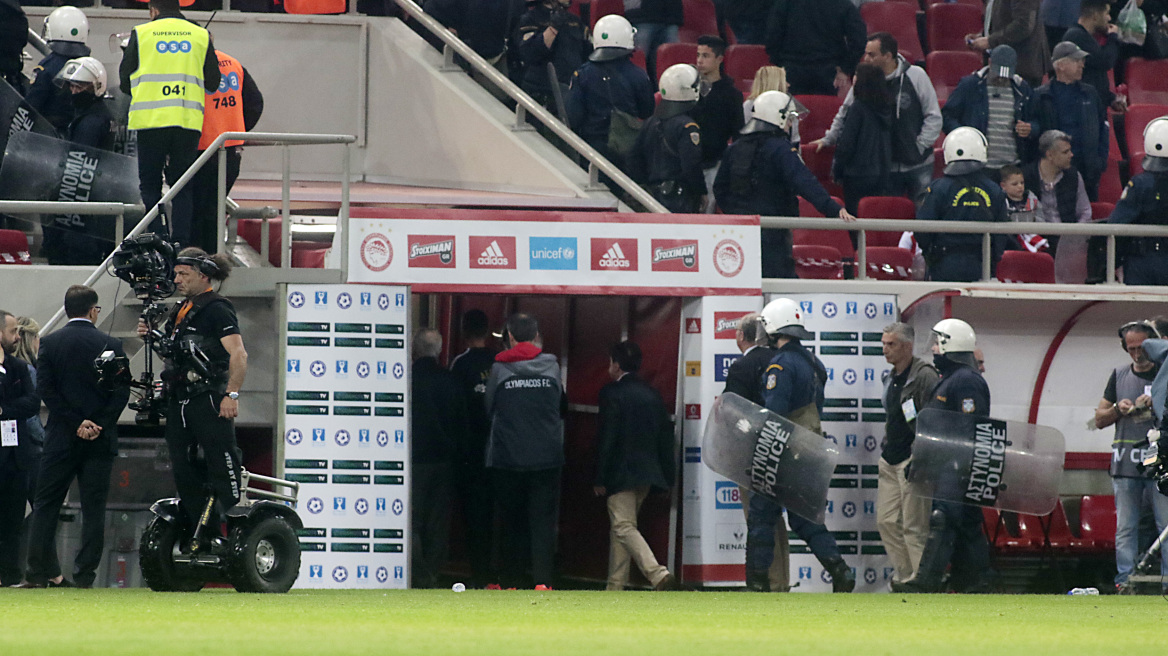 Ολυμπιακός: Κατήγγειλε επίθεση αστυνομικού σε Καπίνο!
