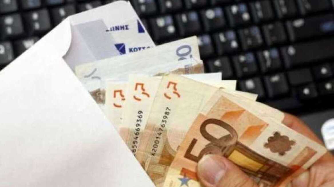 Πάτρα: Καταγγελίες για εκβιασμούς εργαζομένων με το δώρο του Πάσχα 