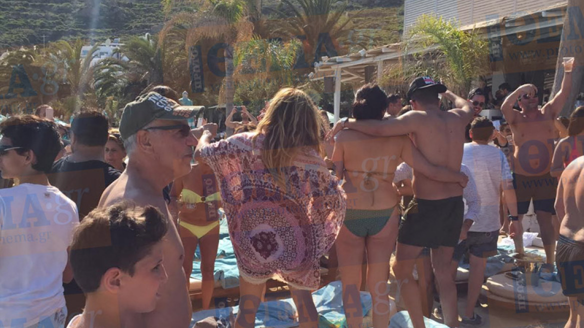 Μεγάλη Παρασκευή και στη Μύκονο χορεύουν και λούζονται με... σαμπάνιες 