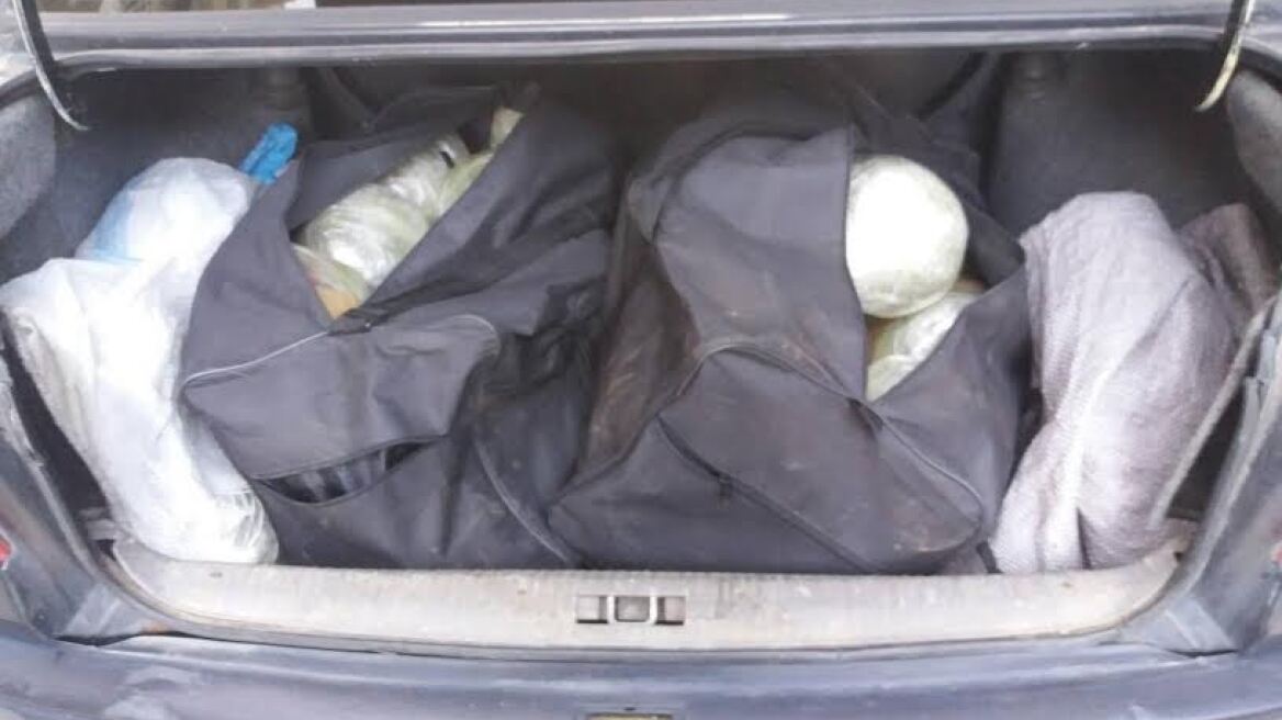 Παρέλαβε 32 κιλά χασίς από τα σύνορα