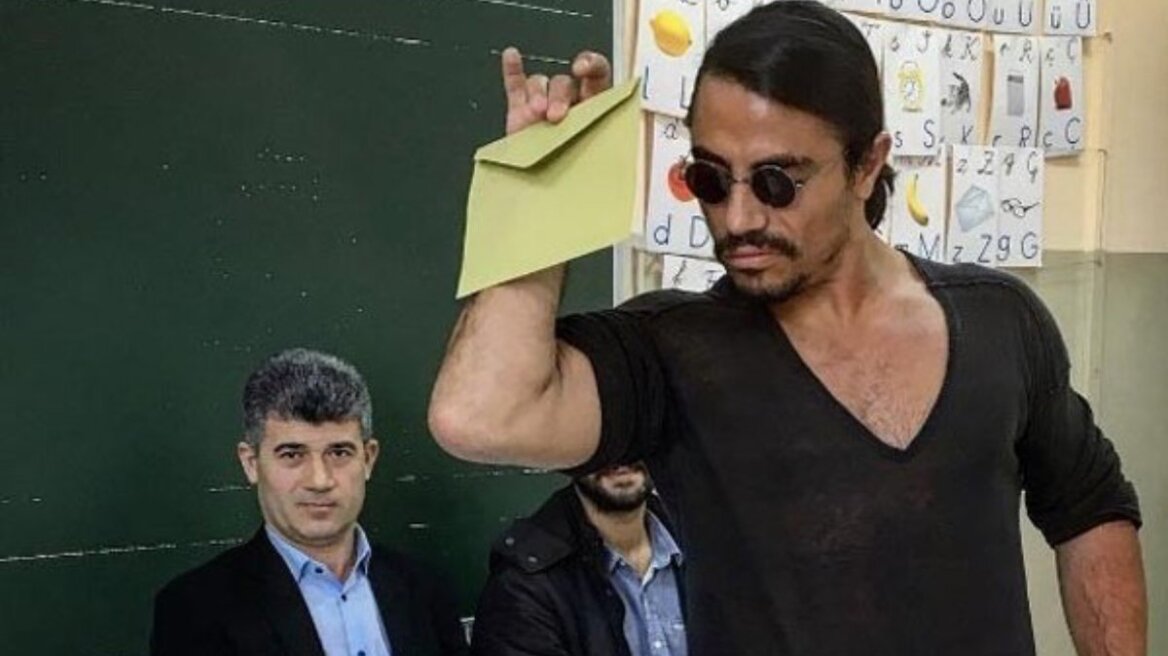 Ψηφίζουν οι πάντες στην Τουρκία: Ο «Salt Bae», ο Ταρκάν και άλλοι