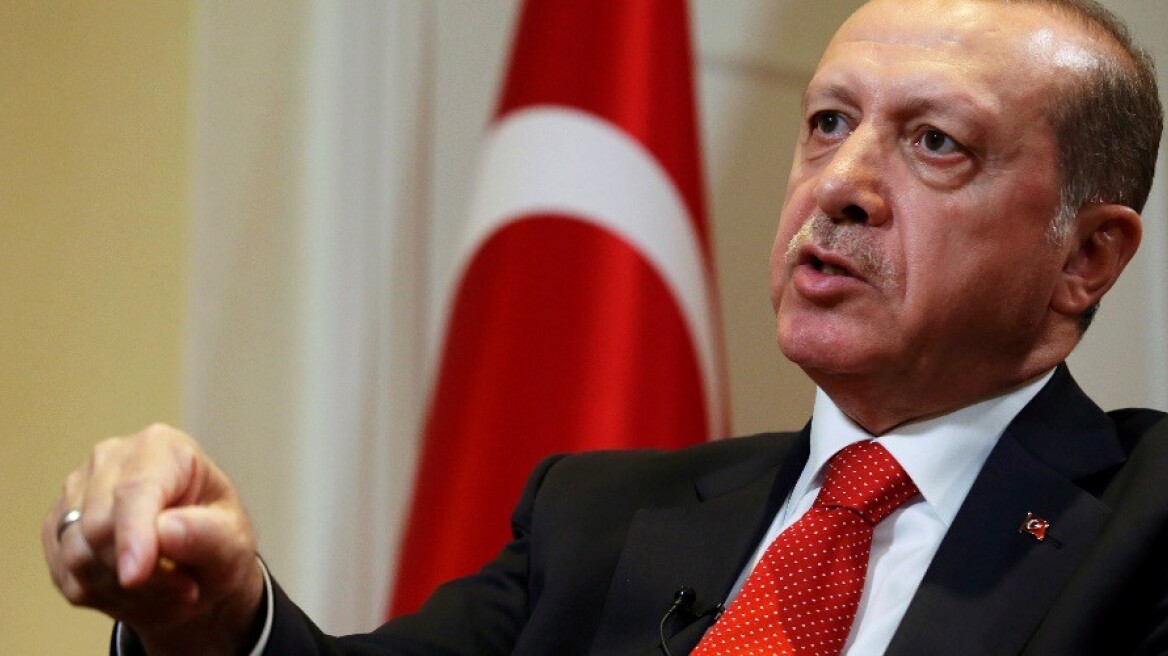  Erdogan declares referendum victory as opposition cries foul