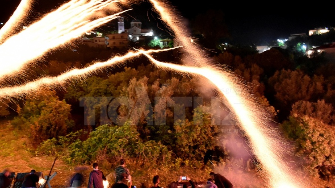 Με ρουκετοπόλεμο η Ανάσταση στο Βροντάδο Χίου