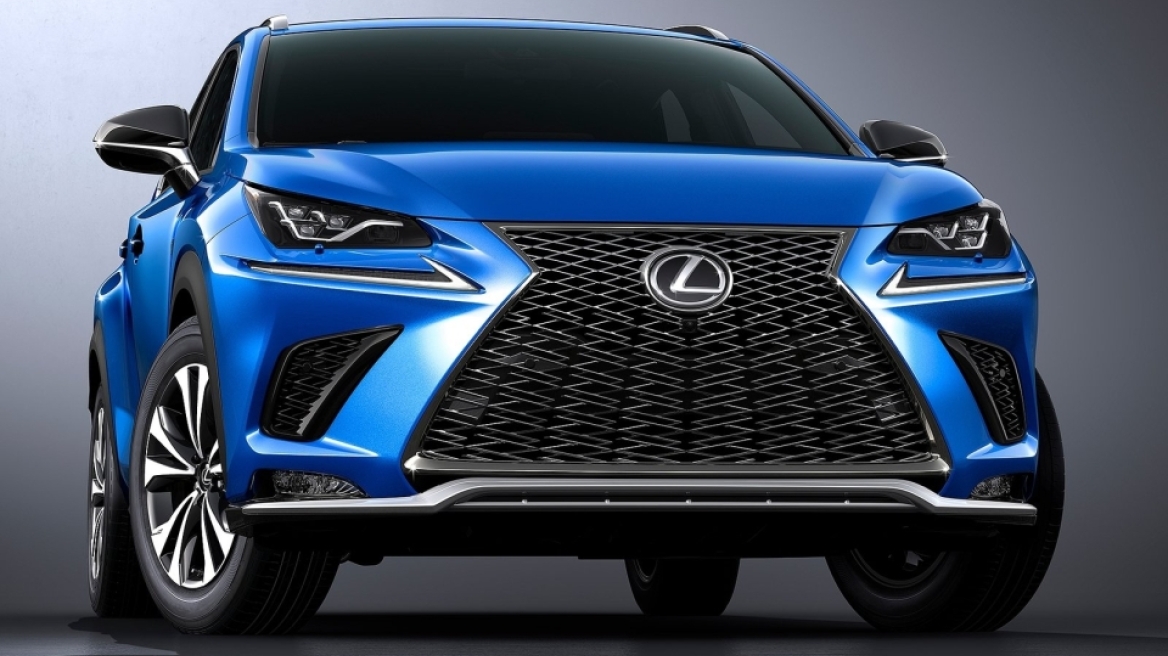 Ο κος Lexus είναι... γάτα