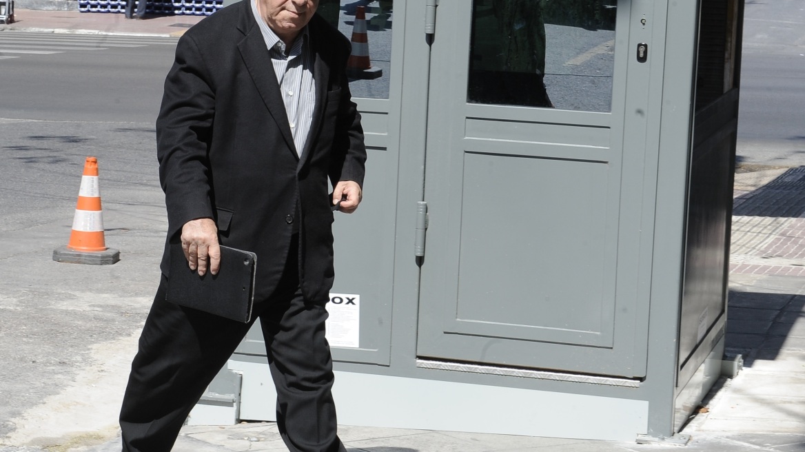 Δραγασάκης: «Χρειάζεται η συστράτευση όλων για το τέλος των μνημονίων»