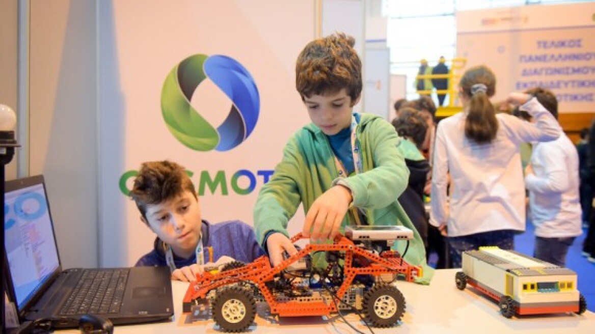 Hi-tech μαθητές σαρώνουν τα βραβεία ρομποτικής