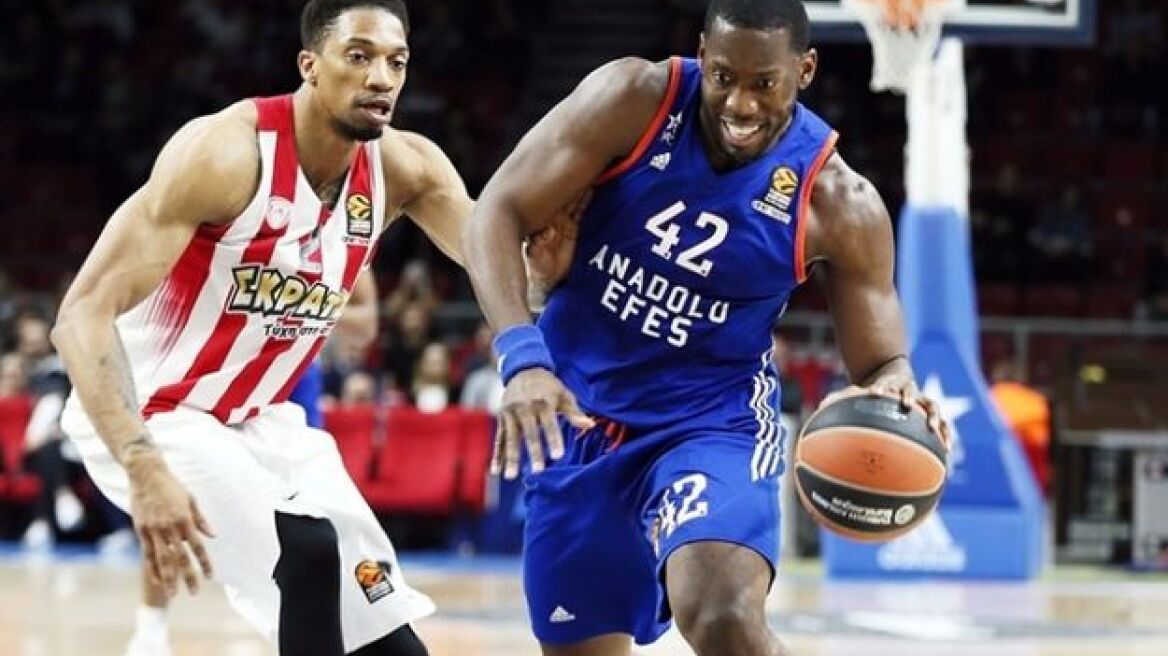 Υπέγραψε ξανά στην Εφές για 2 χρόνια ο Ντάνστον!