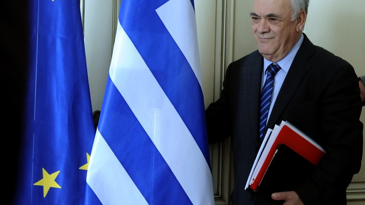 Μέσα Μαΐου η νομική «ασπίδα» στις τράπεζες για το «κούρεμα» δανείων