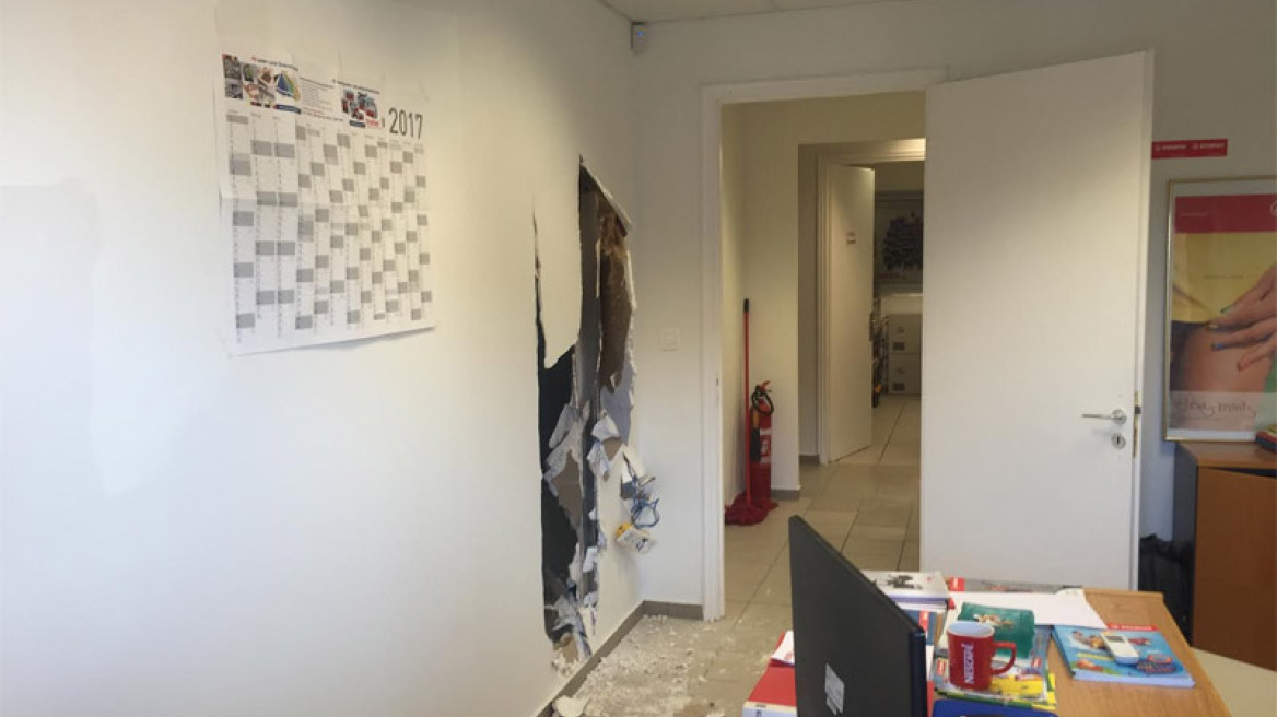 Τριπλό χτύπημα μέσα σε 11΄ στο Γέρακα από τη σπείρα των χρηματοκιβωτίων