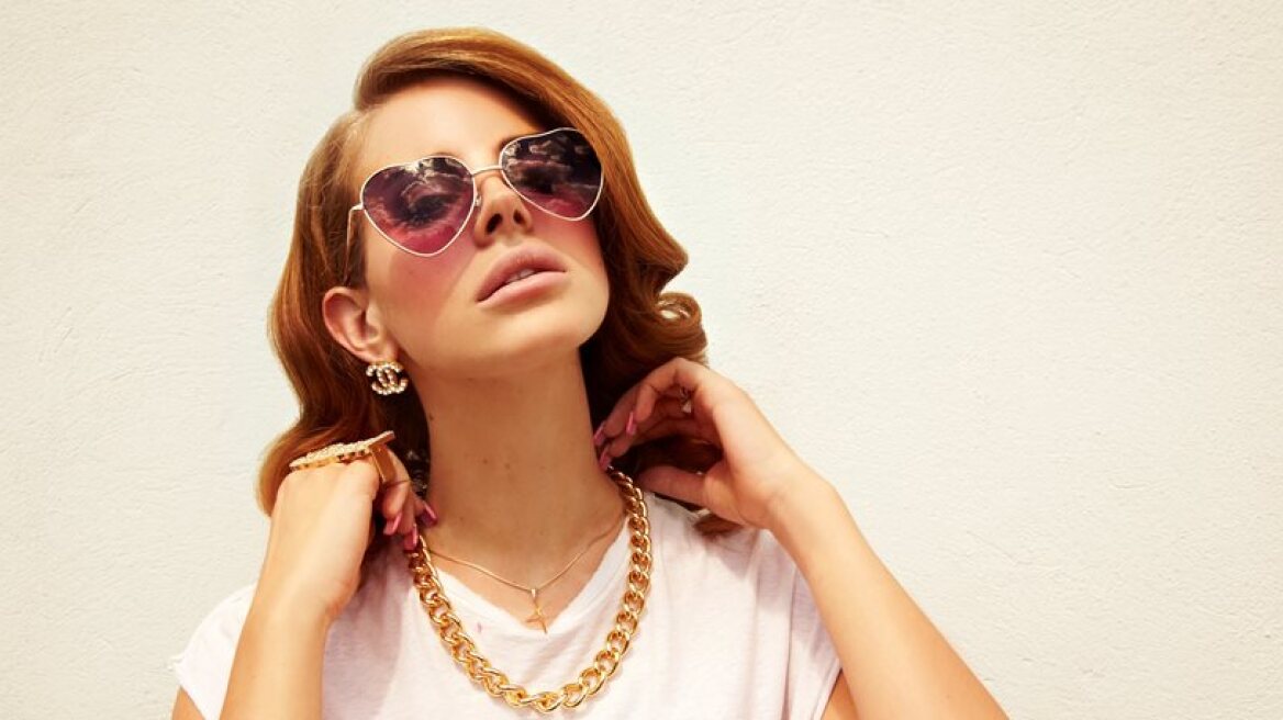 Lana Del Rey posts video from Acropolis (video)