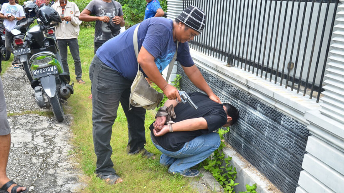 Βίντεο: Η συγκλονιστική στιγμή της μαζικής απόδρασης 200 κρατουμένων από φυλακή