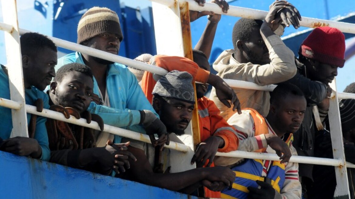 Μανωλάδα στην Ιταλία: Κύκλωμα εκμεταλλευόταν μετανάστες από hot spot