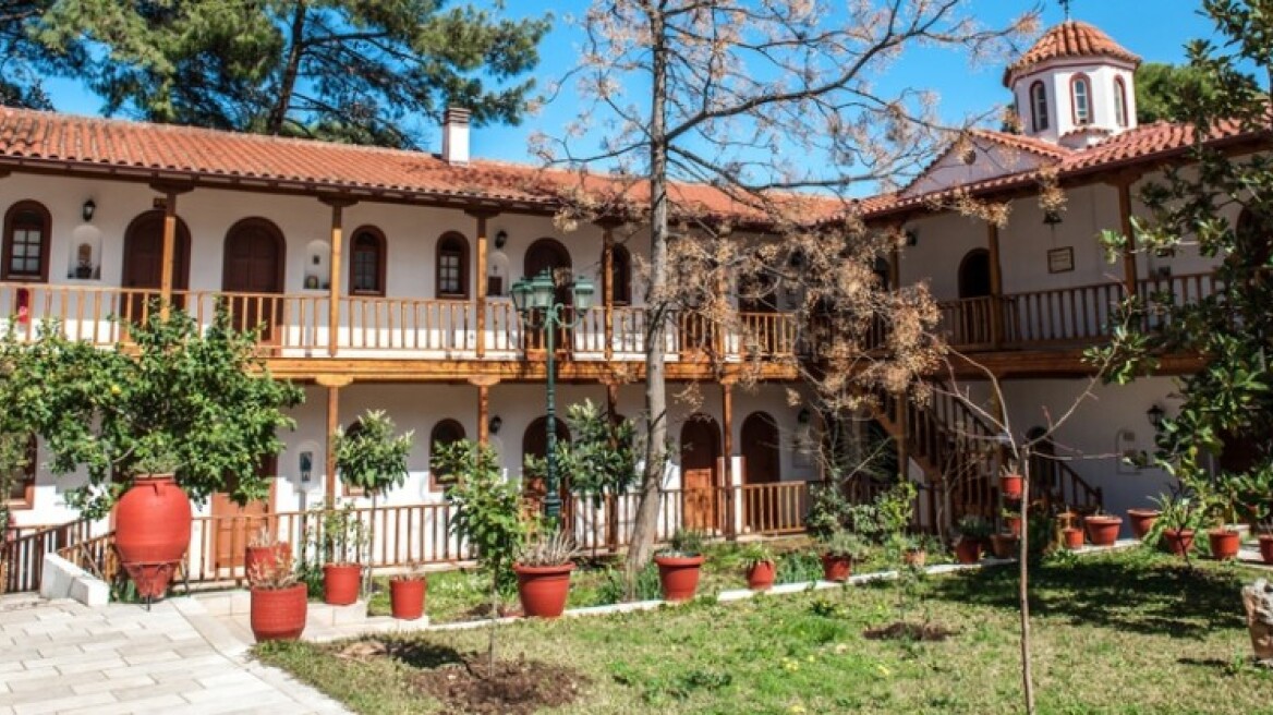 Lefkada: The Monastery of Panagia Faneromeni