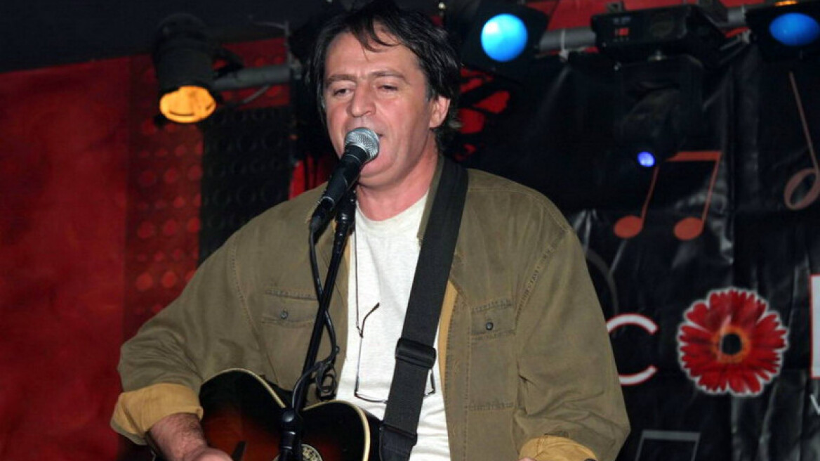 «Έφυγε» από τη ζωή ο τραγουδοποιός Θοδωρής Παυλάκος