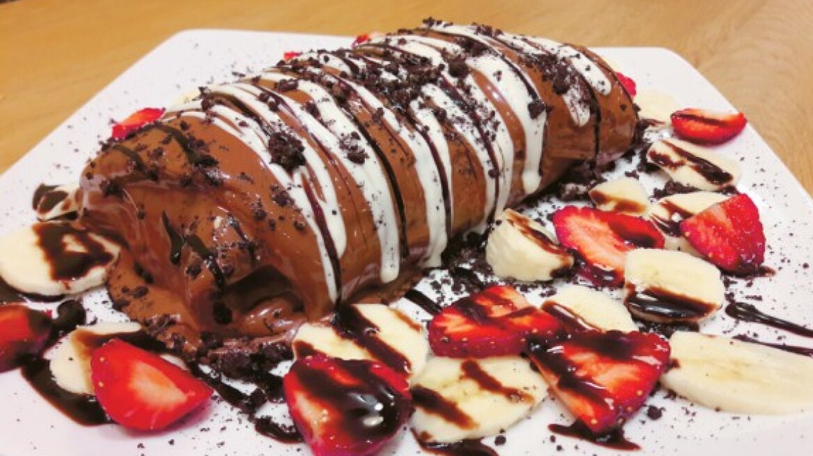 Twins Crepes Glyfada για απίθανες σοκολατένιες κρέπες