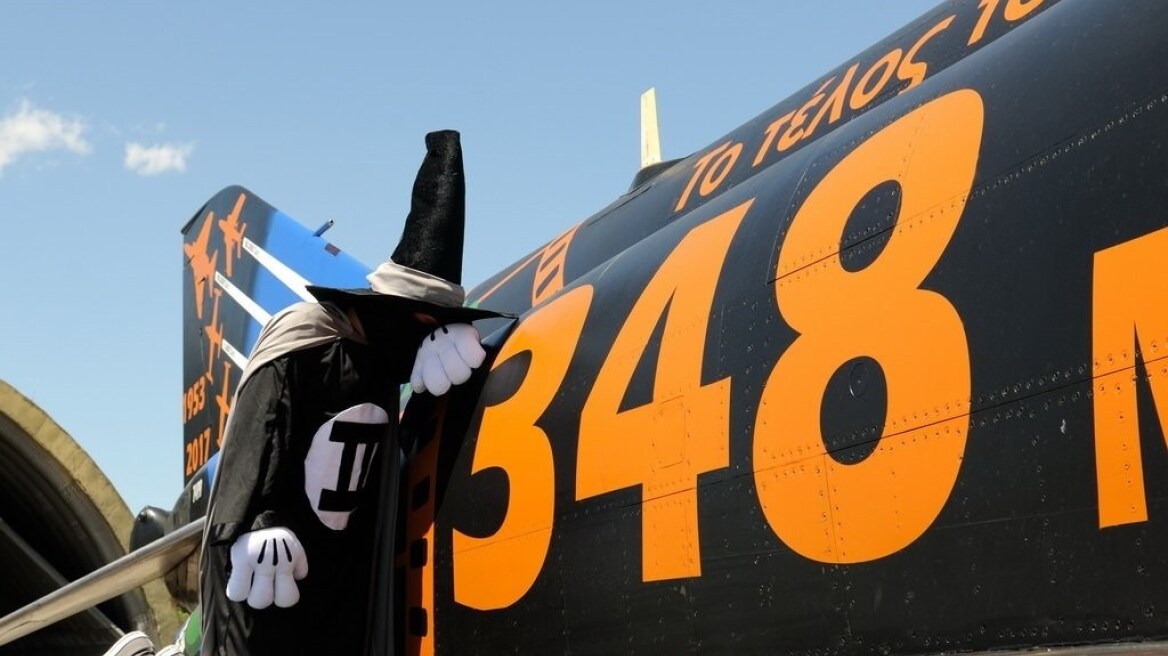 The Hellenic Air Force has retired its last RF-4E Phantoms (AMAZING PHOTOS)