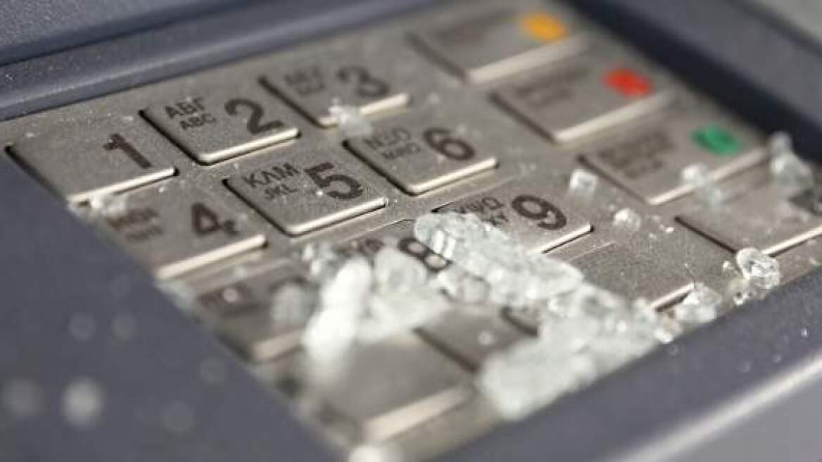 Ανατίναξαν ΑΤΜ μέσα στα ΤΕΙ Αιγάλεω στην Πέτρου Ράλλη