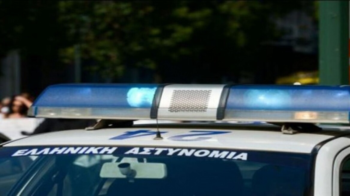 Τρία πιτσιρίκια «άνοιξαν» τέσσερα μαγαζιά στη Μυτιλήνη