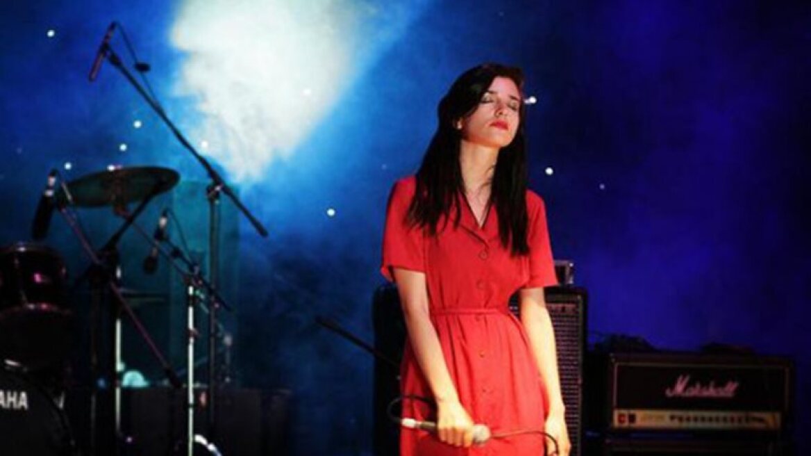 Το «τελευταίο αντίο» στην ηθοποιό Μαίρη Τσώνη 