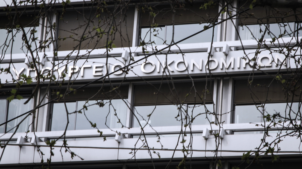 Χαμηλότερα κι από την Κομισιόν, στο 1,8%, οι προβλέψεις της κυβέρνησης για την ανάπτυξη το 2017 